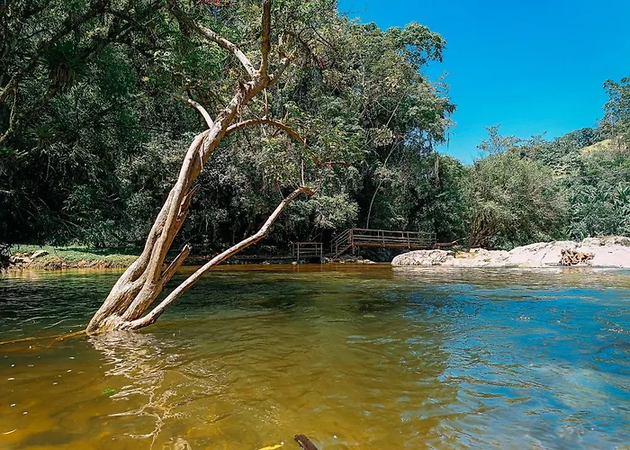 Suite Com Cachoeira No Quintal
